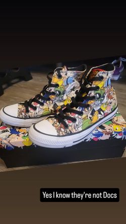 converse loony tunes