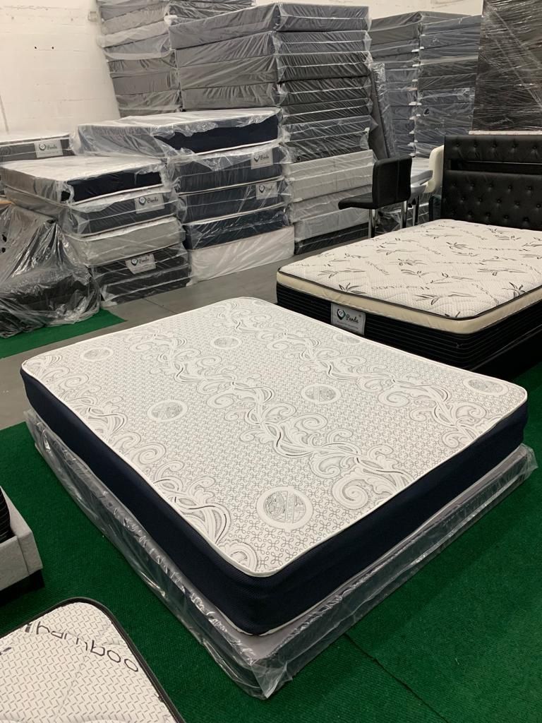 Queen Regular Mattress And Box Spring New
