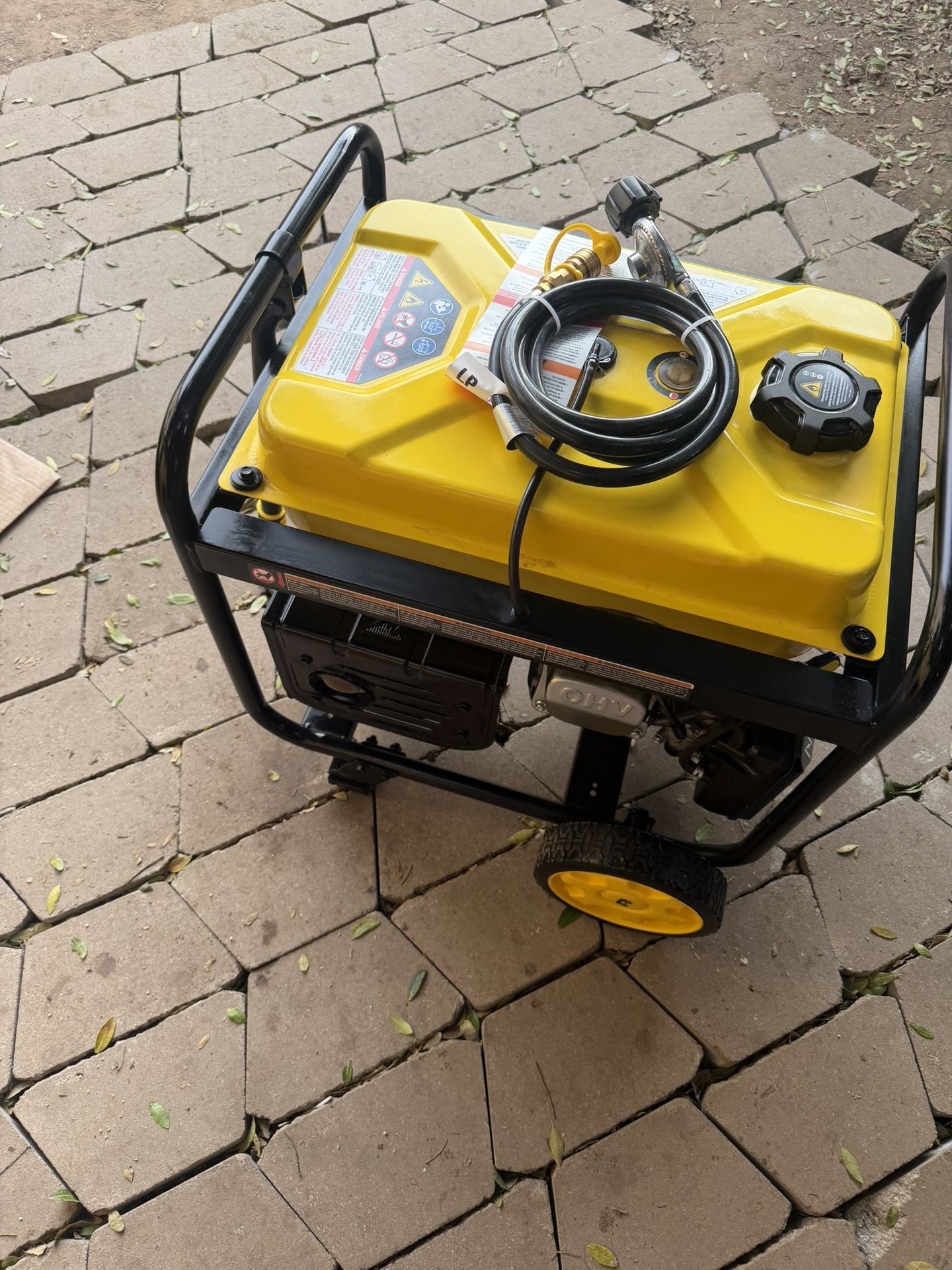 Champion Power Equipment 5300/4250-Watt Gasoline and Propane Powered Dual Fuel Portable Generator with CO Shield