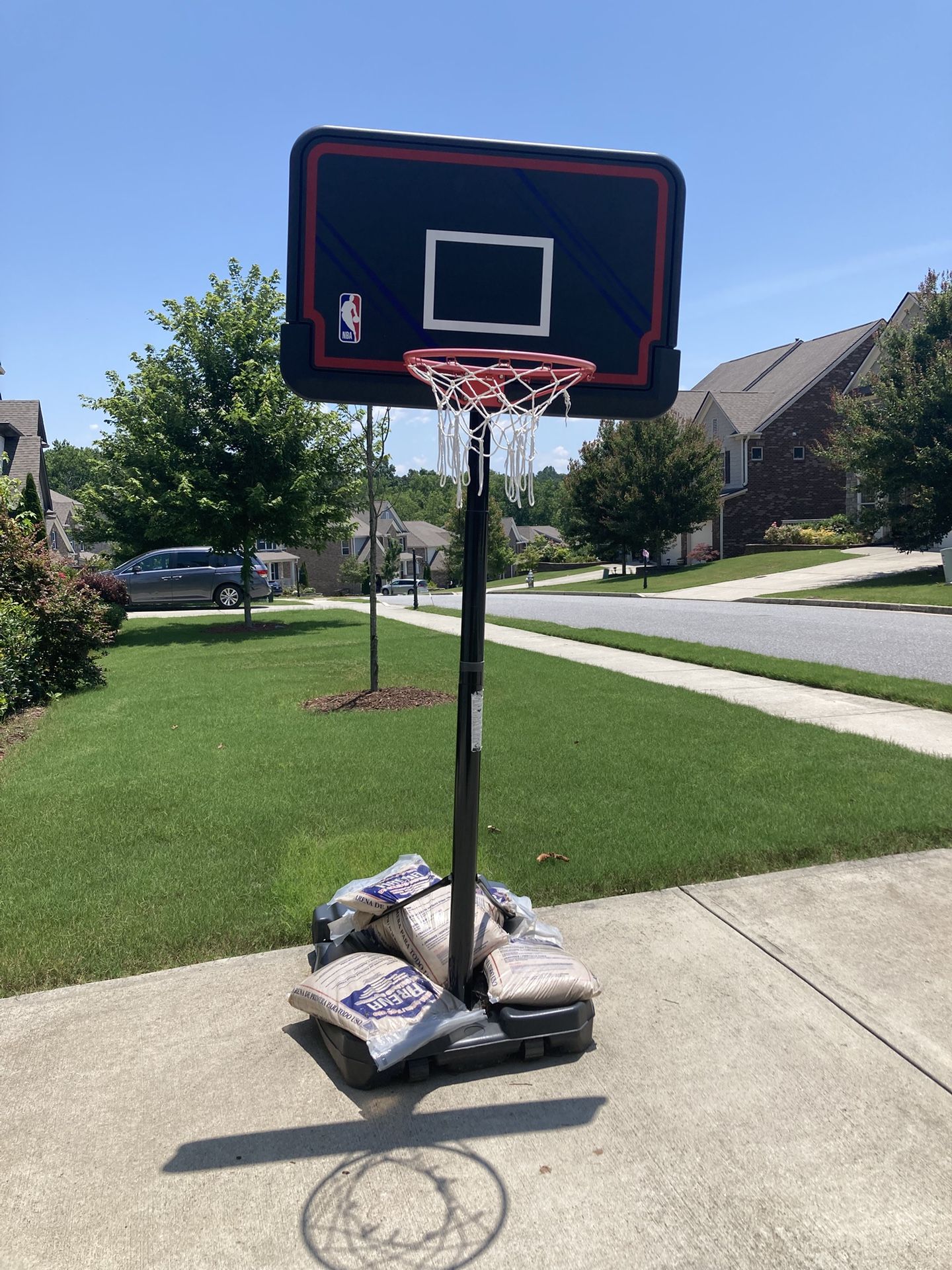 Basketball hoop