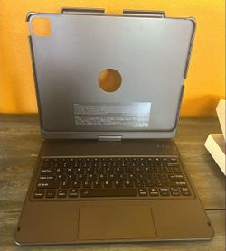 New 12.9 iPad Pro keyboard hard case. Grey