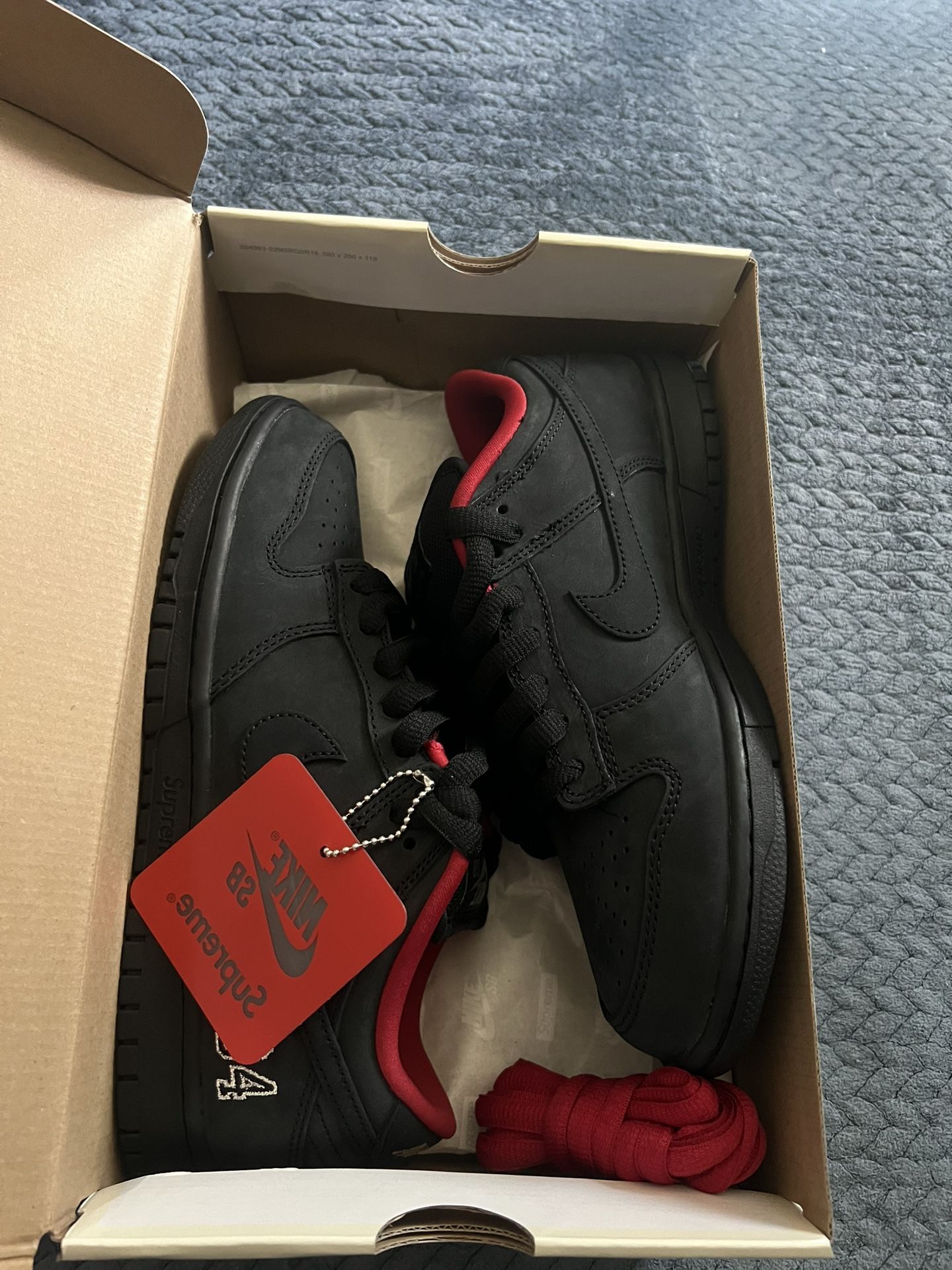 Nike Sb Dunks Supreme
