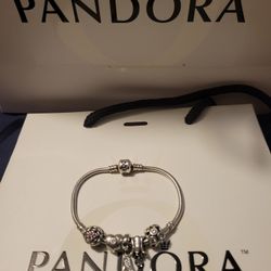 Pandora Bracelet With Charms 