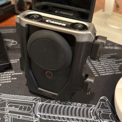 Canon Power shot V10