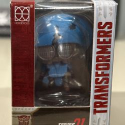 HASBRO TRANSFORMERS SUPER DEFORMED SERIES 01DX  AUTOBOT SQWEEKS