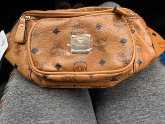 Fanny packs