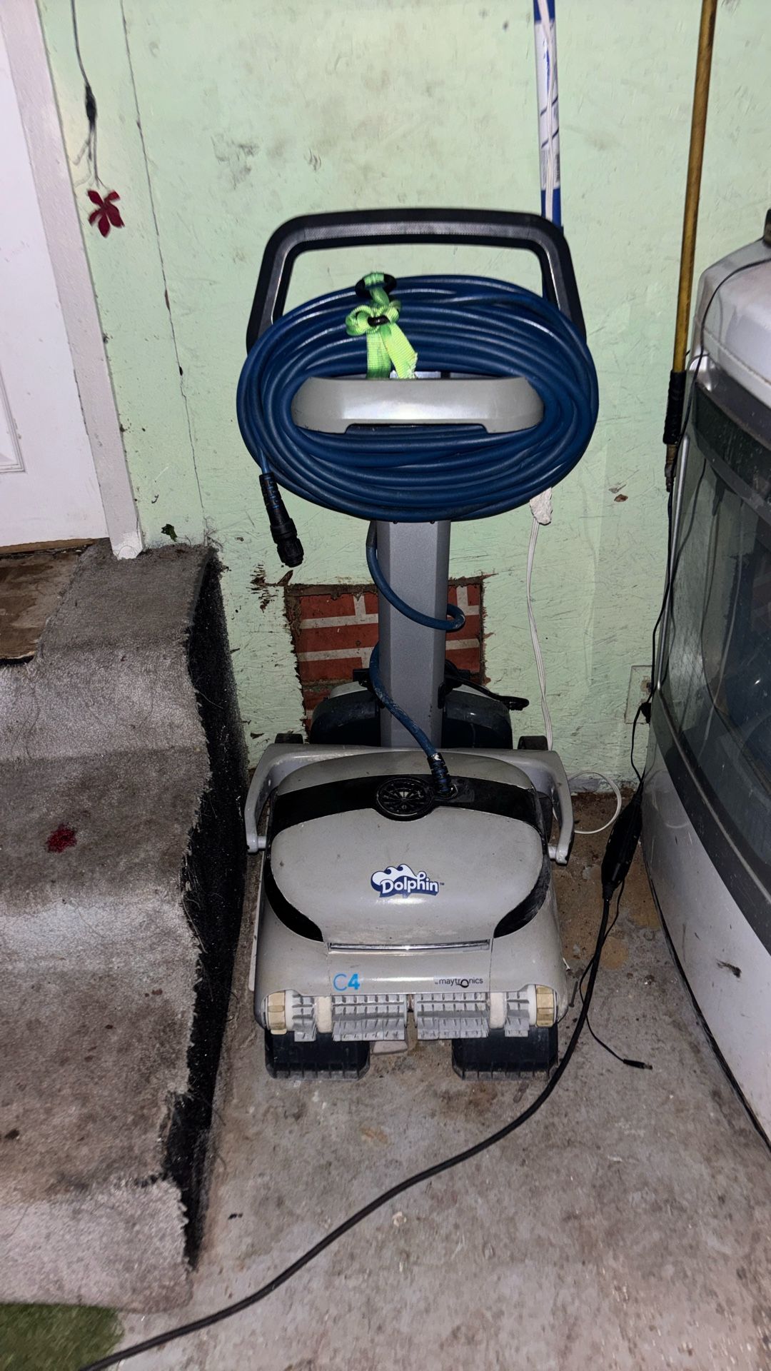 Dolphin Pool Cleaner (remote Control Driven)