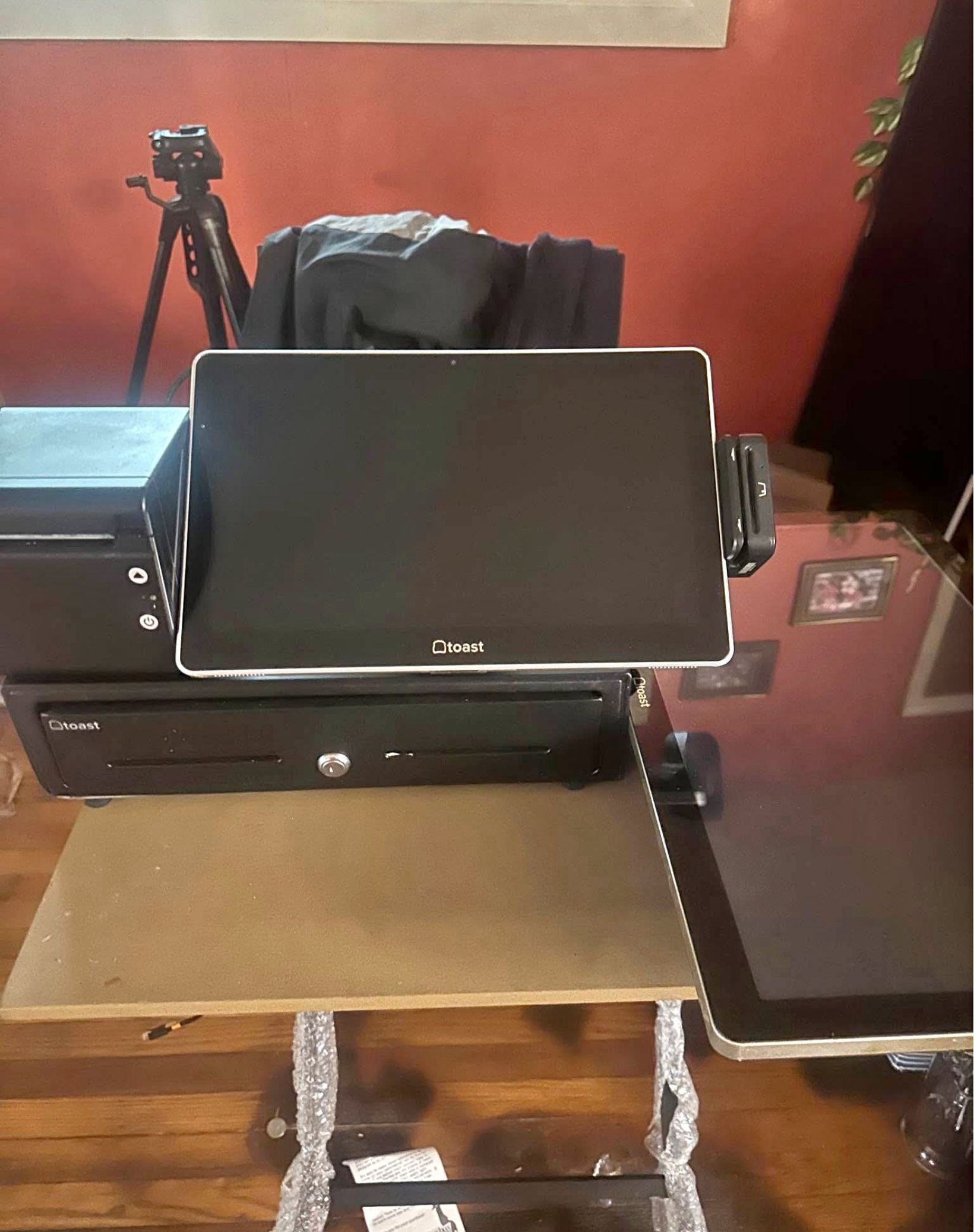 Toast POS System with Cash Register, Tablets, and Receipt Printer – Complete Setup for Restaurants
