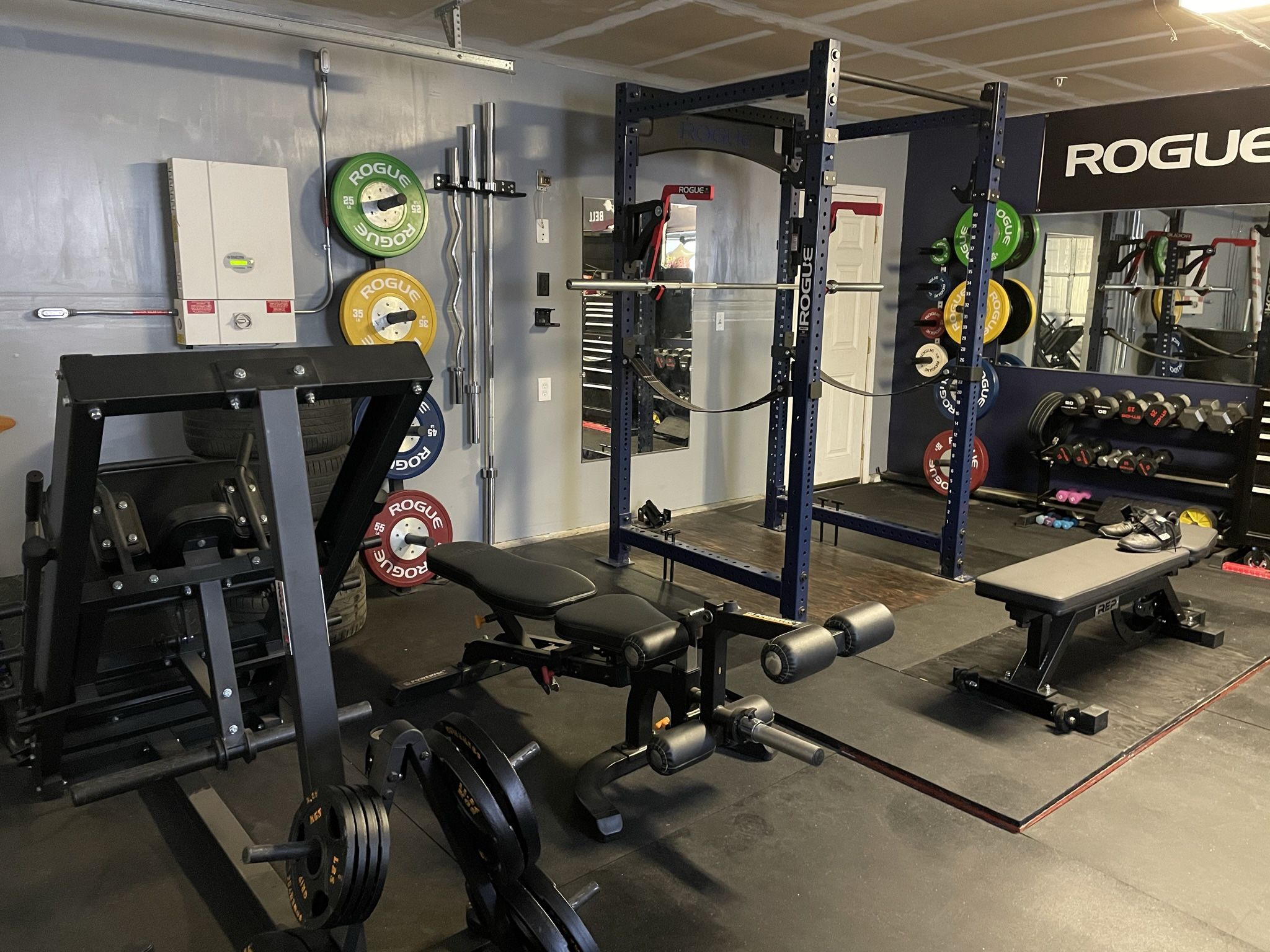 Work Out Equipment Rouge Titan Powertec 