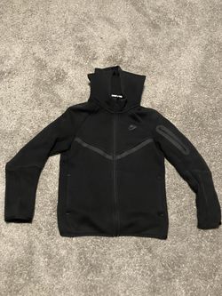 Boys medium black Nike tech