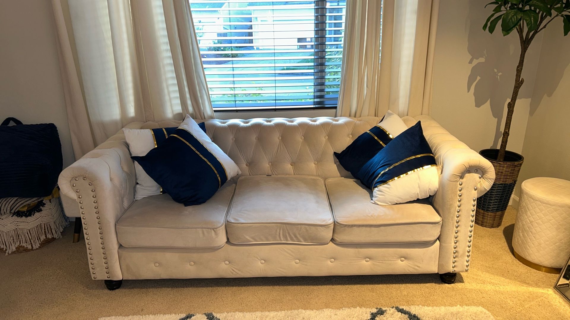 Morden Fort Classic Chesterfield Sofa Set 82'', Tufted Sofa Couch Set with Solid Wood Legs Thick Cushion, Pet-Friendly 3-Seater Sofas Couches