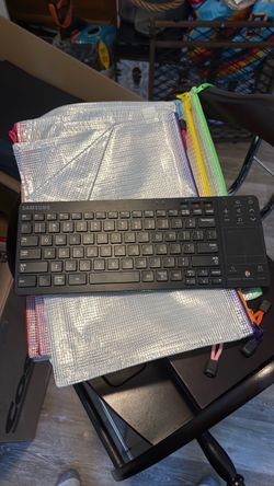 Samsung Smart TV Wireless Bluetooth Keyboard W/ Touch Pad - Model VG-KBD2000