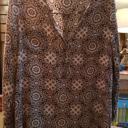 Ladies Size Small Jose Tunic With Side Slits