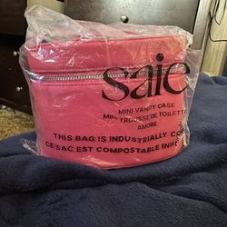  Saie Fuschia mini vanity case 