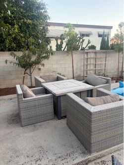 Dola wicker fire pit set