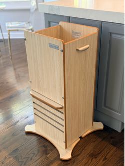 Little helper Pod Kitchen Stand