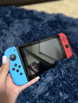 Nintendo Switch Bundle – Like New