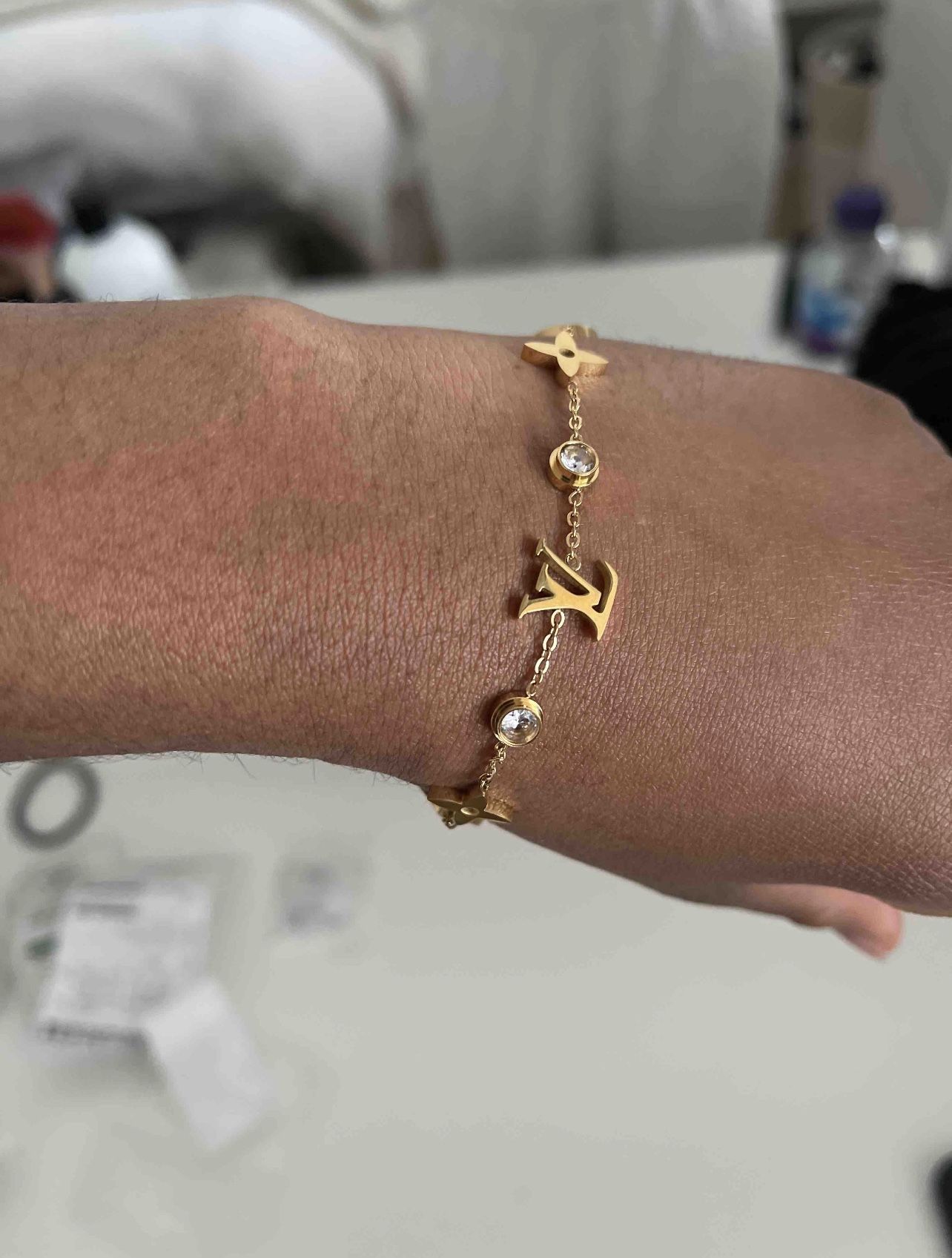 Louis Vuitton V Cuff Gold Tone Essential Uniform Line Bracelet for Sale in  Los Angeles, CA - OfferUp