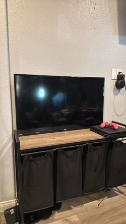TCL Flat Screen