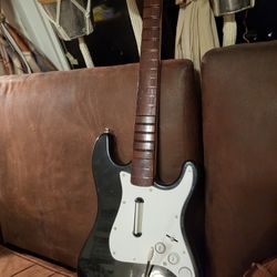 Rockband xbox 360 wireless guitar controller 
Good condition 
