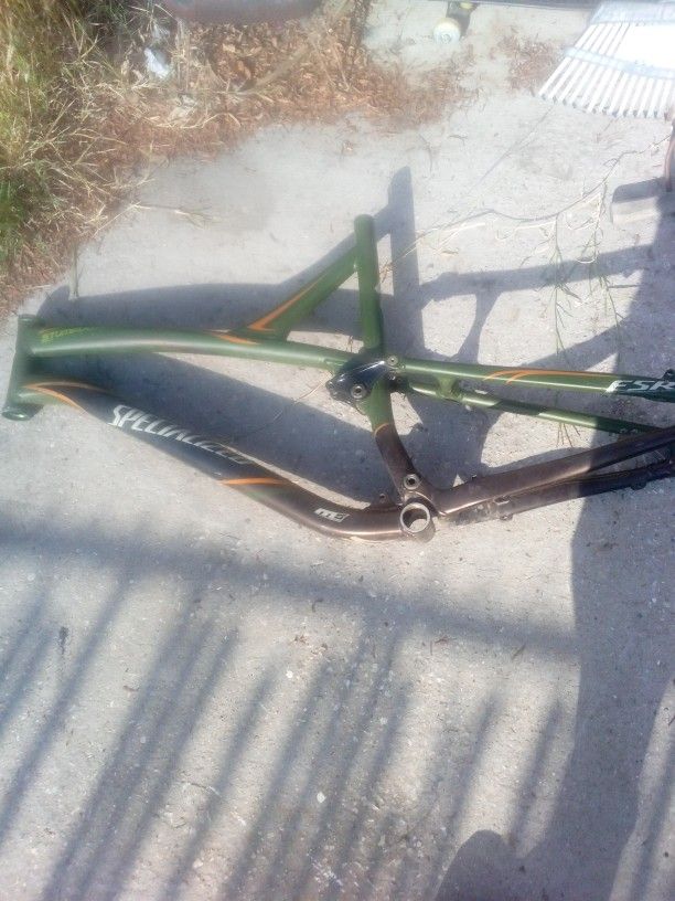 Strumpjumper Pro, Specialized Bike Frame