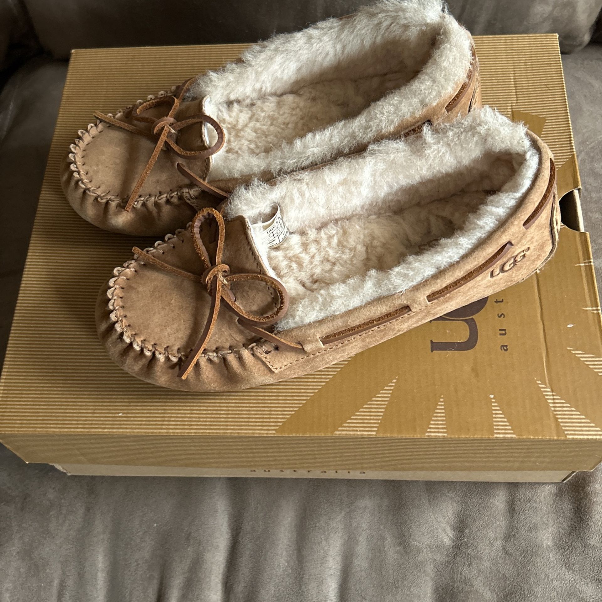 UGG moccasins. (women)