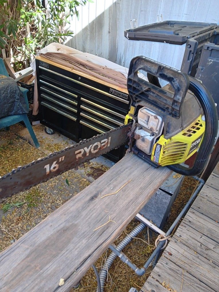 Ryobi Chainsaw 3716