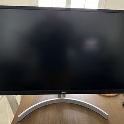 27” LG 4K, 60Hz monitor