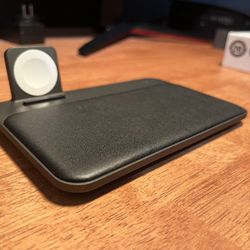 Nomad Wireless Charger - Apple Watch Edition