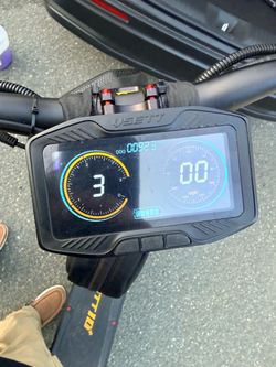 50 mph! Electric Scooter need this gone asap willing to work on price