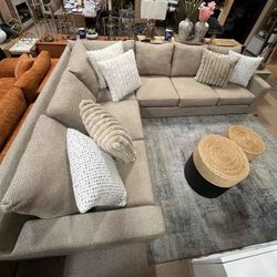  Comfortable 2 pc Modern Brown Sectional.