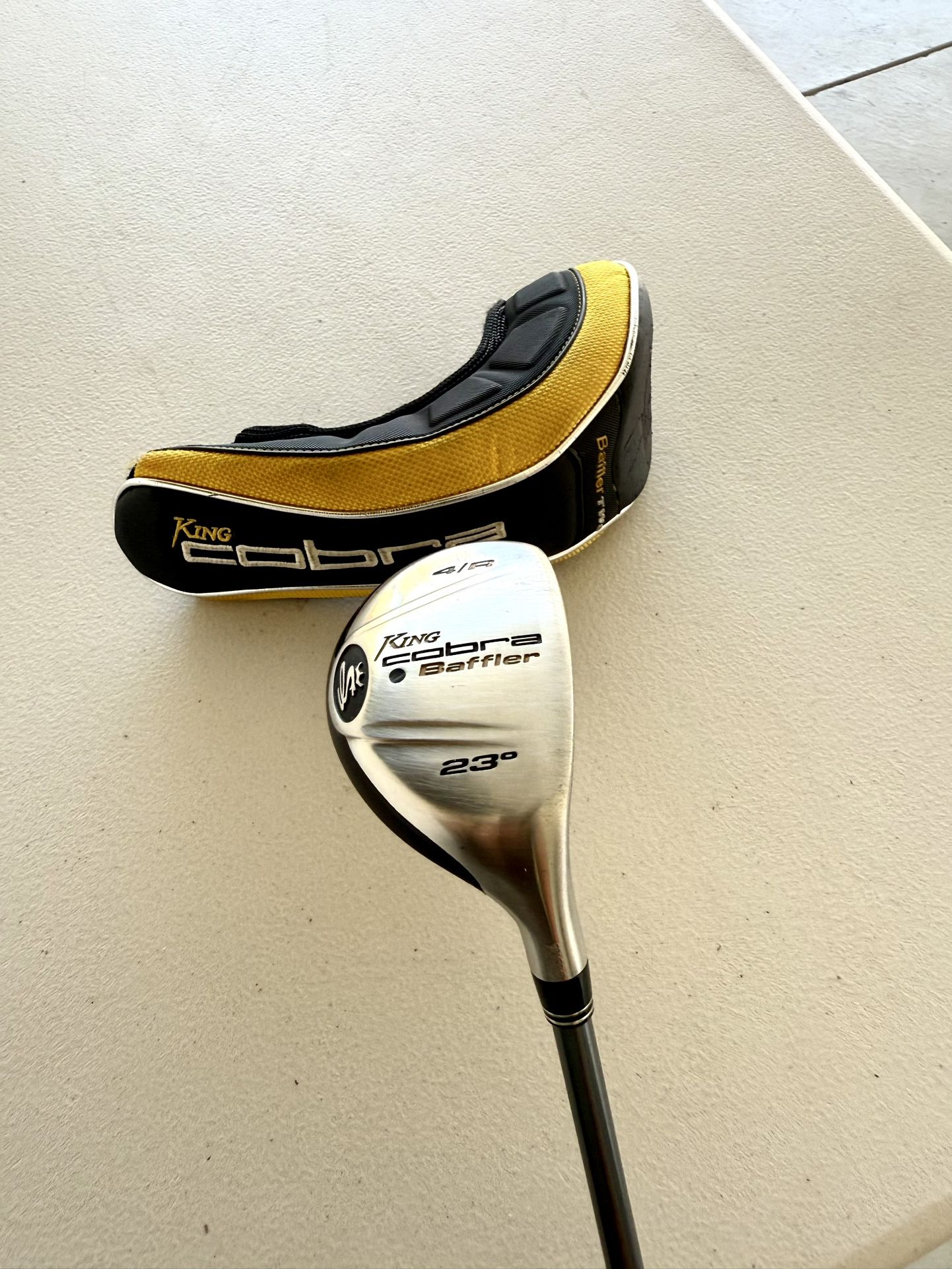 King Cobra Baffler 4/R Hybrid – 23° 