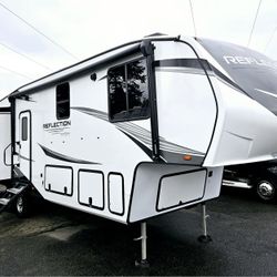 2023 Grand Design 324MBS