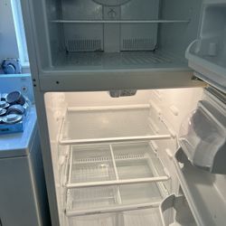 Kenmore top-freezer refrigerator