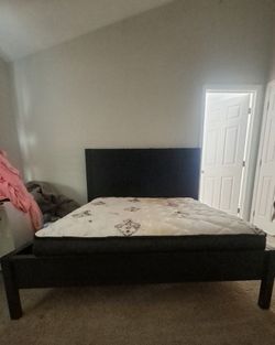 Bed frame,/head board/foot board. Black