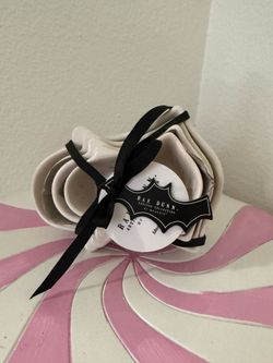 RAE DUNN WHITE GHOST MEASURING CUP SET