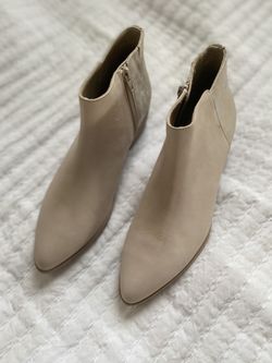 Aldo Silver Blush Women’s Boot Size 9 (40) Leather 