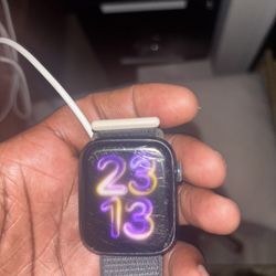 Apple Watch Series 9 45mm • 64.0GB • Midnight Aluminum