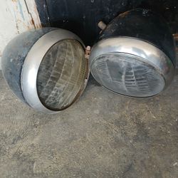 2- SETS OF 30s FORD HEADLIGHT BUCKETS!! 350$ BOTH