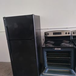 Fridge And Stove Everything Good Condition