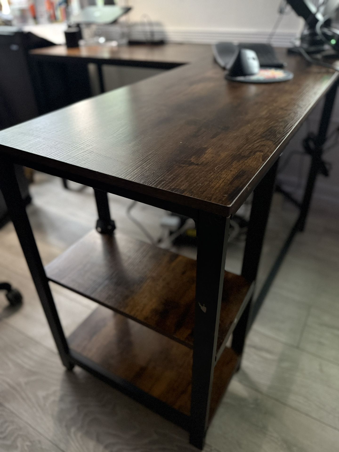 Corner Desk