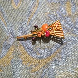 Vintage Brooch 