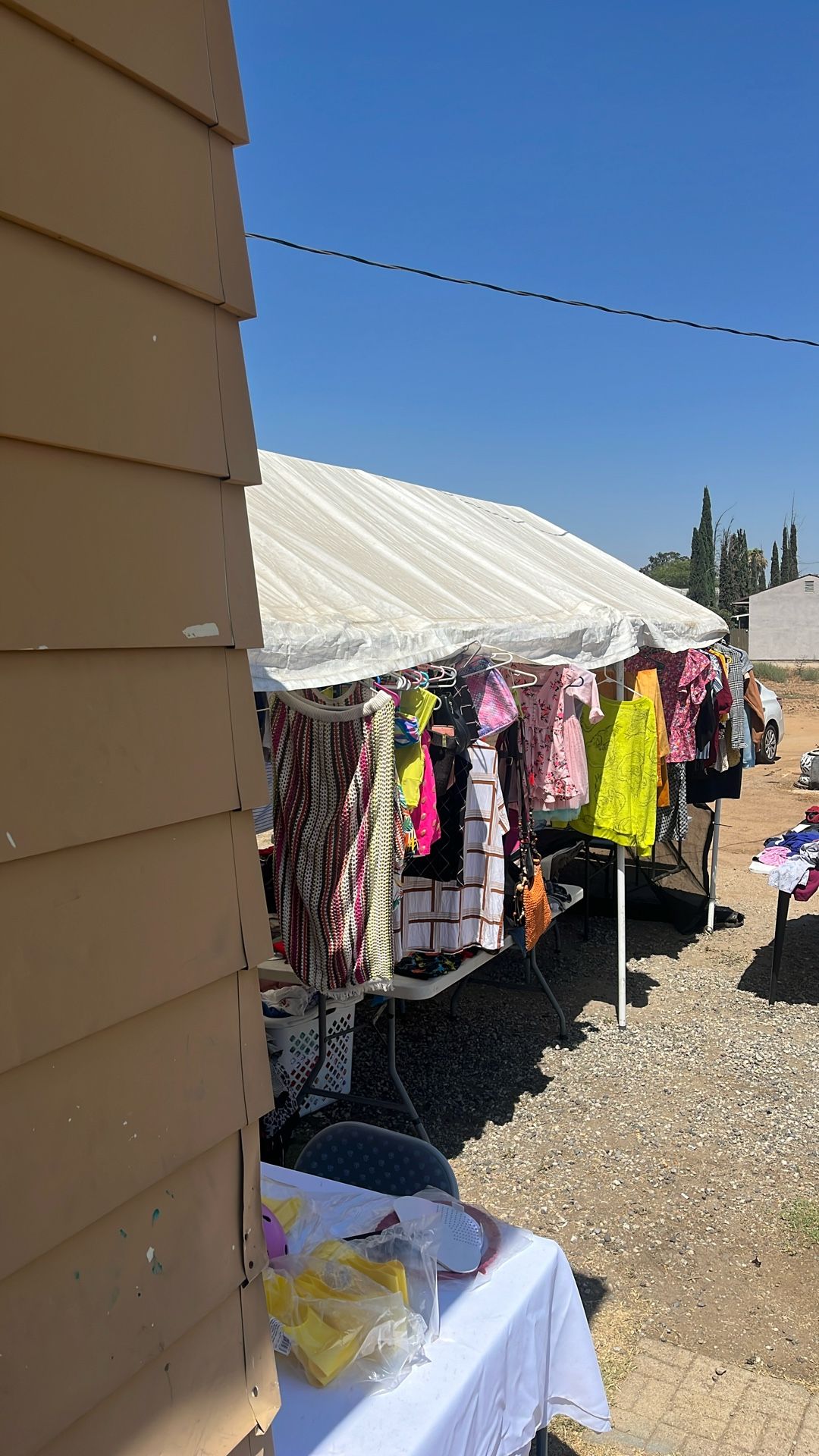 Yard Sale $1. $2. Today.