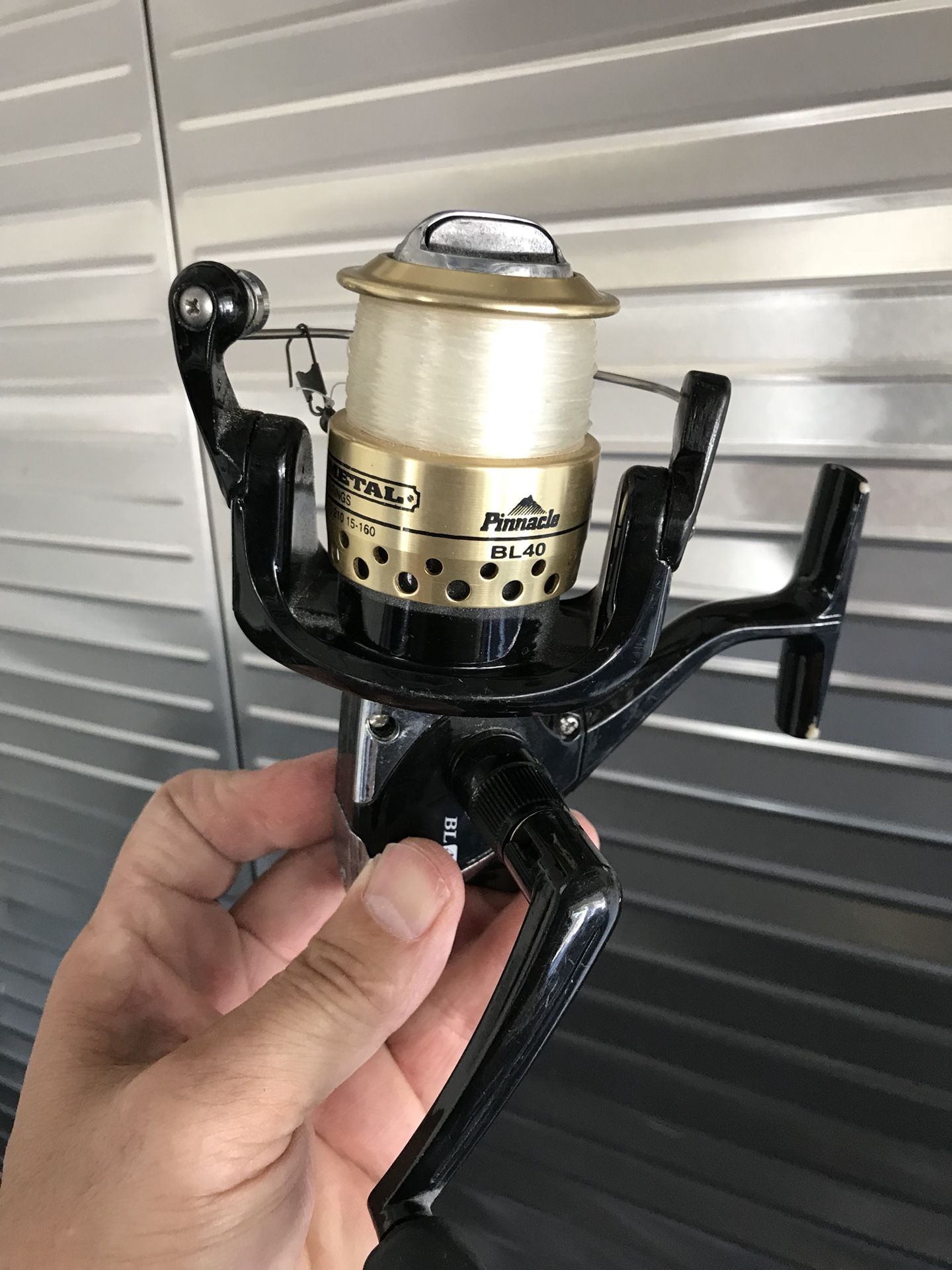 Pinnacle BL40 Fishing Reel - brand new out of box