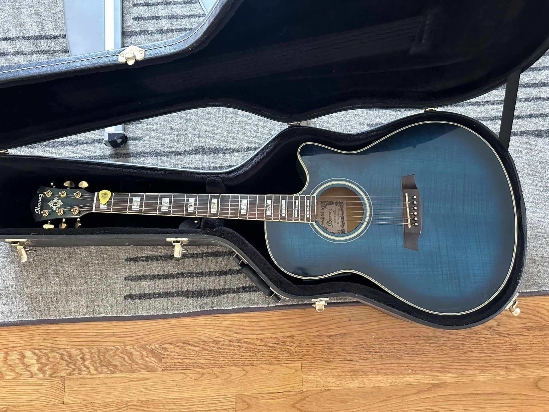 Ibanez AEF30-MS—OP-01 Acoustic Guitar