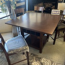 Furniture, Dining Table, Coffee Table, Desk, Dresser, Chest, Nightstand, Mirror, Table