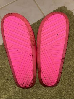 Pink Nike Slides Men’s 8 