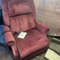 Power Lift And Recline layers all the way back and lift you all the way up works great. We sell all the time delivery extra $40 local.