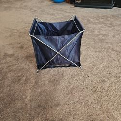 Laundry Hamper. Collapsible 