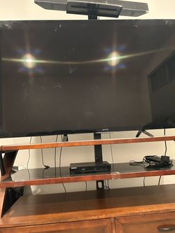 TV stand and TV